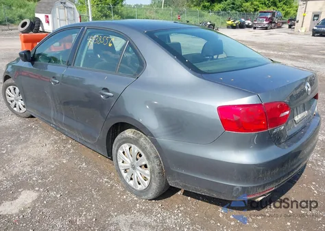 2013 Volkswagen Jetta 2.0L S z USA, uszkodzony, nr VIN 3VW1K7AJ3DM389957